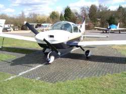 single aircraft hardstanding